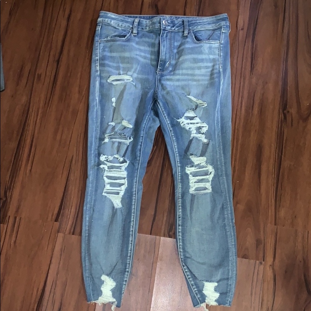 High waisted super stretch ripped jeans